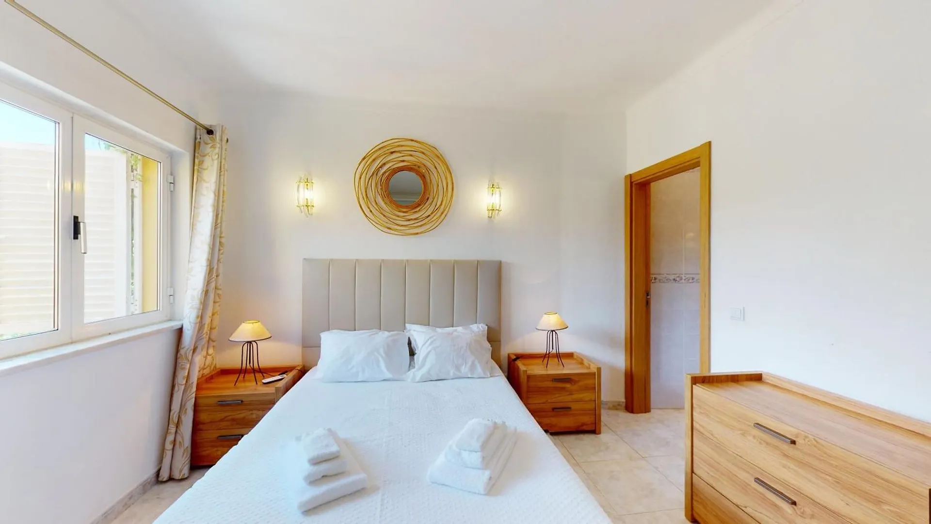 Vila Golden Estombar Lagoa  Villa Lagoa (Algarve)